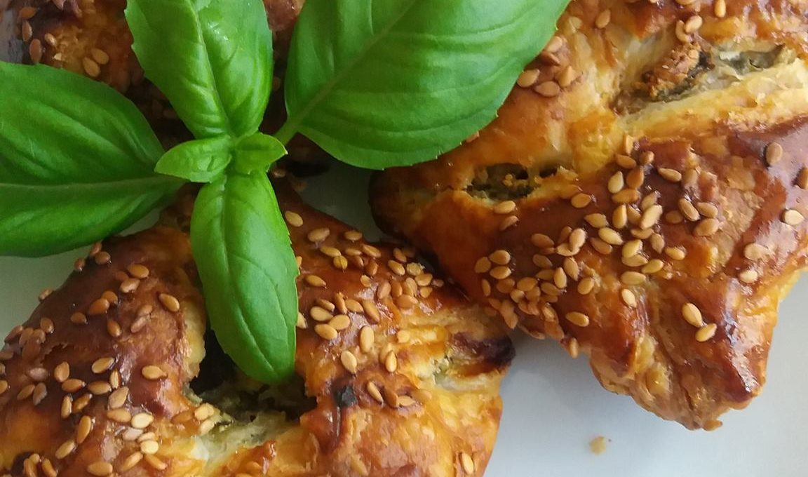 Francuskie sakiewki ze szpinakiem